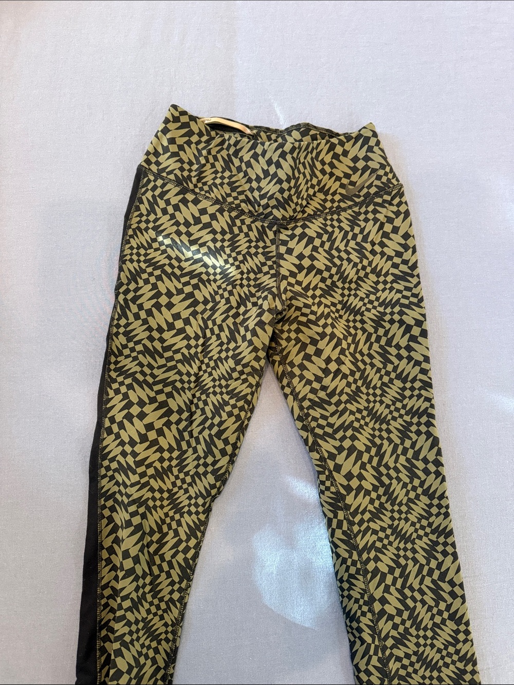 Nike Black and Green Geometric Leggings